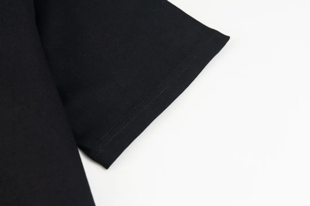 Arc’teryx （ F 1） logo T 60 ， g 。 Breathable， ， ， 。 logo ， 。 ， 。 ， ， ， :XS-L